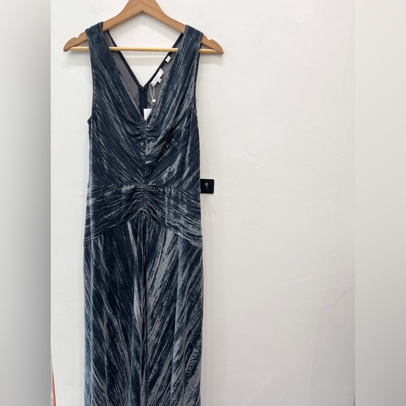 Vince velvet midi dress - Picture 7 of 11